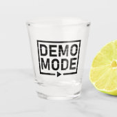 Demomodus Audio V1 Shot Glas (Voorkant)