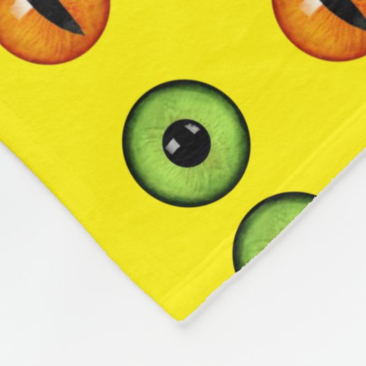 Demon Eyes Fleece Deken (Hoek)