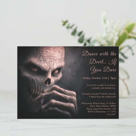 Demon Night Halloween Kostuum Party Uitnodiging (Staand voorkant)