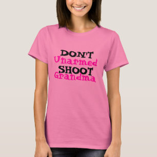 Demonstratieactivist Politiek schiet oma niet neer T-shirt