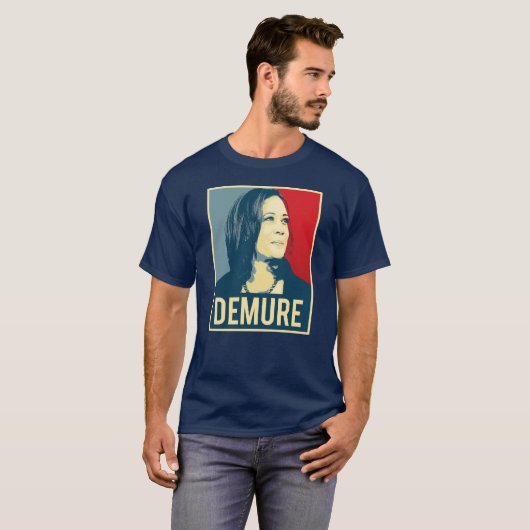 Demure en Mindful Kamala Harris T-shirt (Voorkant volledig)