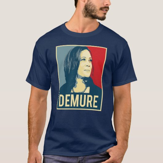 Demure en Mindful Kamala Harris T-shirt (Voorkant)