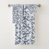 Denim Blue Floral Bad Handdoek (Insitu)