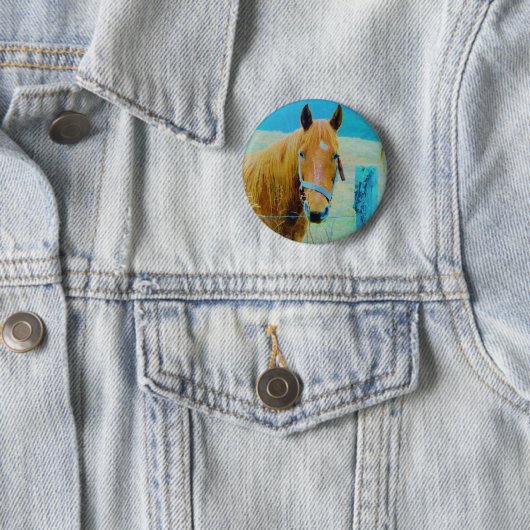 Denim blue tinted Horse Ronde Button 5,7 Cm (In situ)