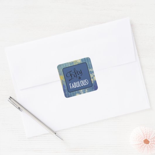  Denim Blues Fifty & FABULOUS! Birthday Vierkante Sticker (Envelop)