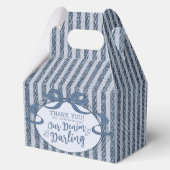 Denim Coquette Bow Blue Jean Baby Birthday Favors Bedankdoosjes (Achterkant)