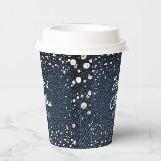 Denim Diamonds Parels Blauw Paar Bruiloft Douche Papieren Bekers (Rechts)