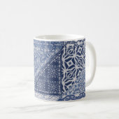 Denim driehoek Patchwork textuur. Koffiemok (Voorkant rechts)