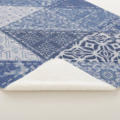 Denim driehoek Patchwork  textuur. Sherpa Deken (3/4)