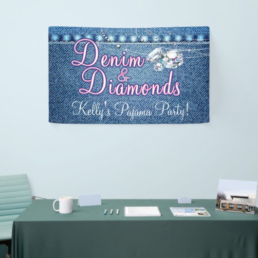 Denim en diamanten feest met roze spandoek (Beurs)