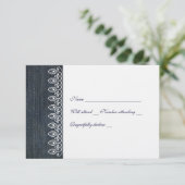 Denim en Lace Rsvp met envelop (Staand voorkant)