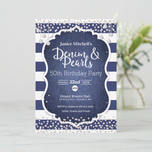 Denim en Parels Verjaardag Uitnodiging (Staand voorkant)