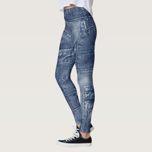 Denim materiaal in een patchwork pocket patroon. leggings (Links)