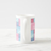 Denim Patchwork Bone China Mok, Pinks, Blues Porselein Kop (Achterkant)