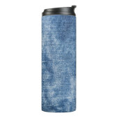 Denim textuur: robuuste gaten. thermosbeker (Gedraaid links)