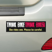 Denk aan Bike, ze Rides Bumpersticker (Op auto)