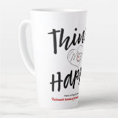 Denk aan de gelukkige logo witte latte mok (Linkerhoek)