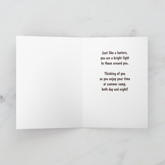 Denk aan je in Camp met Kawaii Lantern Kaart (Binnen)