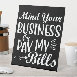 Denk aan je zakelijke voetafdruk reclamebord met voetstuk