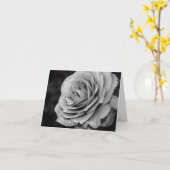Denk aan uw kaart - zwarte en witte rozen (Gele Bloem)