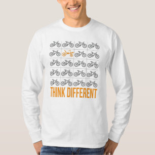 Denk aan verschillende recumbent-bike-fietser T-sh T-shirt
