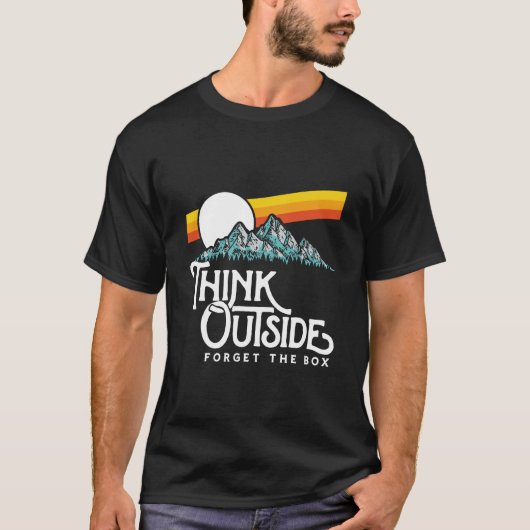 Denk buiten Vergeet de Box Mountains Outdoor Hoo T-shirt (Voorkant)