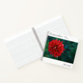 Denk eraan om het Rode Chrysanthemum Notitieboek t (Binnen)