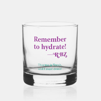 Denk eraan om te hydrateren whisky glas