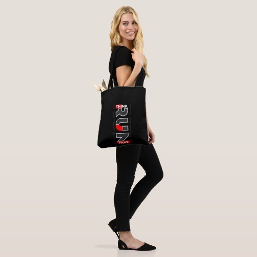 Denk snel rennen tote bag (Op model)