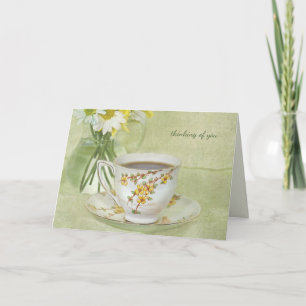 denken aan je oude teacup met daisy bouquet kaart
