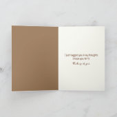 Denken aan je teddybeer met wildflower boeket kaart (Binnen)