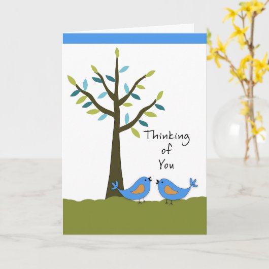 Denken aan jou met twee blauwe vogels en bomen kaart (Gele Bloem)