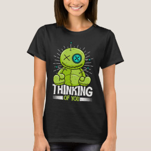 Denken aan jou voodoo poppen schattig en griezelig t-shirt