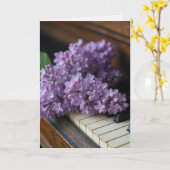 Denken aan u Lilacs op oude piano toetsen Kaart (Gele Bloem)