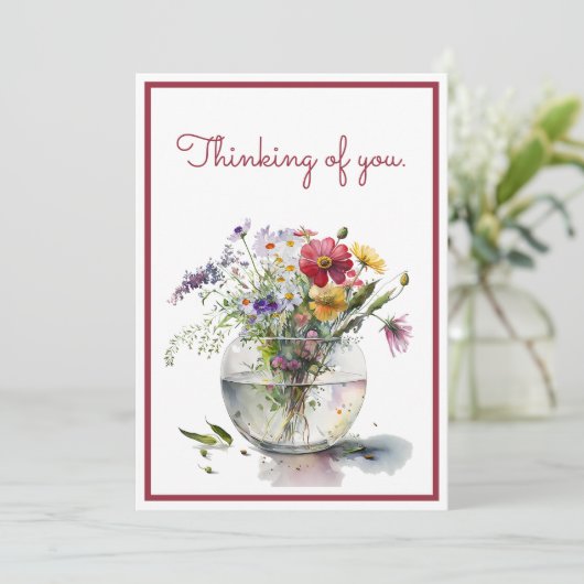 Denken aan u Waterverf madeliefjes in een glazen v (Staand voorkant)