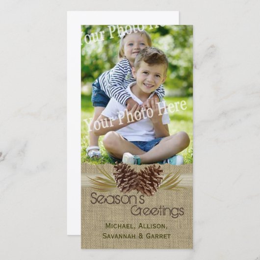 Dennenappels en jute Kerstgroet in landelijke stij Feestdagenkaart (Voorkant / Achterkant)