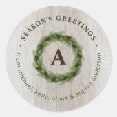 Dennenkrans Monogram Prettig Kerstfeest Ronde Sticker (Voorkant)