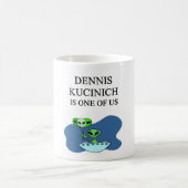dennis kucinich , alien koffiemok (Center)