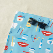 Dental Blue Pattern Strandlaken (In situ)