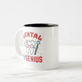 Dental Hygenius Hygienist RDH Funny Appreciation Tweekleurige Koffiemok (Voorkant links)