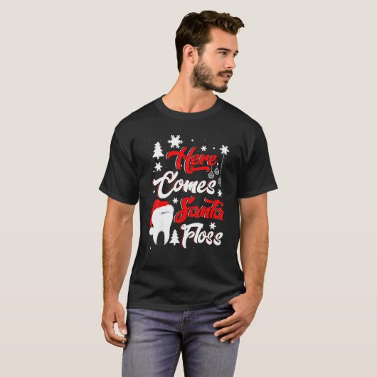 Dentis Funny Here Comes Santa Floss Dental Funny X T-shirt (Voorkant volledig)