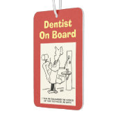 Dentist aan boord. Grappig cartoon over Dentisten. Luchtverfrisser (Links)