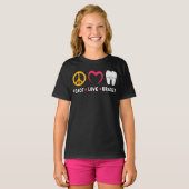 Dentist Funny Orthodontist Peace Love Braces T-shirt (Voorkant volledig)