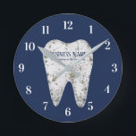Dentist Kantoor tandheelkundige verzorging moderne Ronde Klok<br><div class="desc">Dentist Kantoor Dental Care Modern Marble Tooth Navy Clocks.</div>