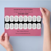 Dentist, tandheelkundige brochure met tranenscheur (Hand)