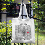Denver Love Locator | Stadsplattegrond Bruiloft We Tote Bag<br><div class="desc">Een leuke canvas tas voor een bruiloft of een andere gelegenheid die plaatsvindt in de prachtige stad Denver, Colorado. Dit tas beschikt over een overhead kaart van het centrum van de stad in een zwart omzoomde boxteler. Op de top zit een korte welkomstgroet en de naam van de stad. Aan...</div>