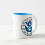 Department of Homeland Stupidity Tweekleurige Koffiemok (Voorkant rechts)