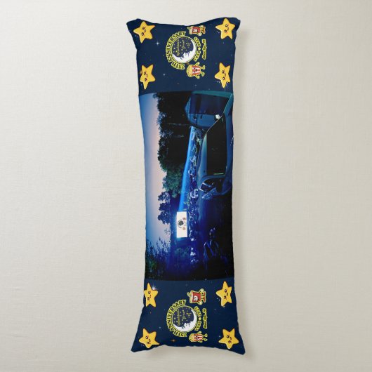 Dependable Drive In 75th Anniversary Body Pillow Lichaamskussen (Voorkant Verticaal)