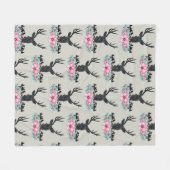 Der Head met roze bloemen en bergen Patroon Fleece Deken (Voorkant (Horizontaal))