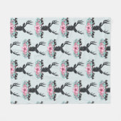 Der Head met roze bloemen en bergen Patroon Fleece Deken (Voorkant (Horizontaal))